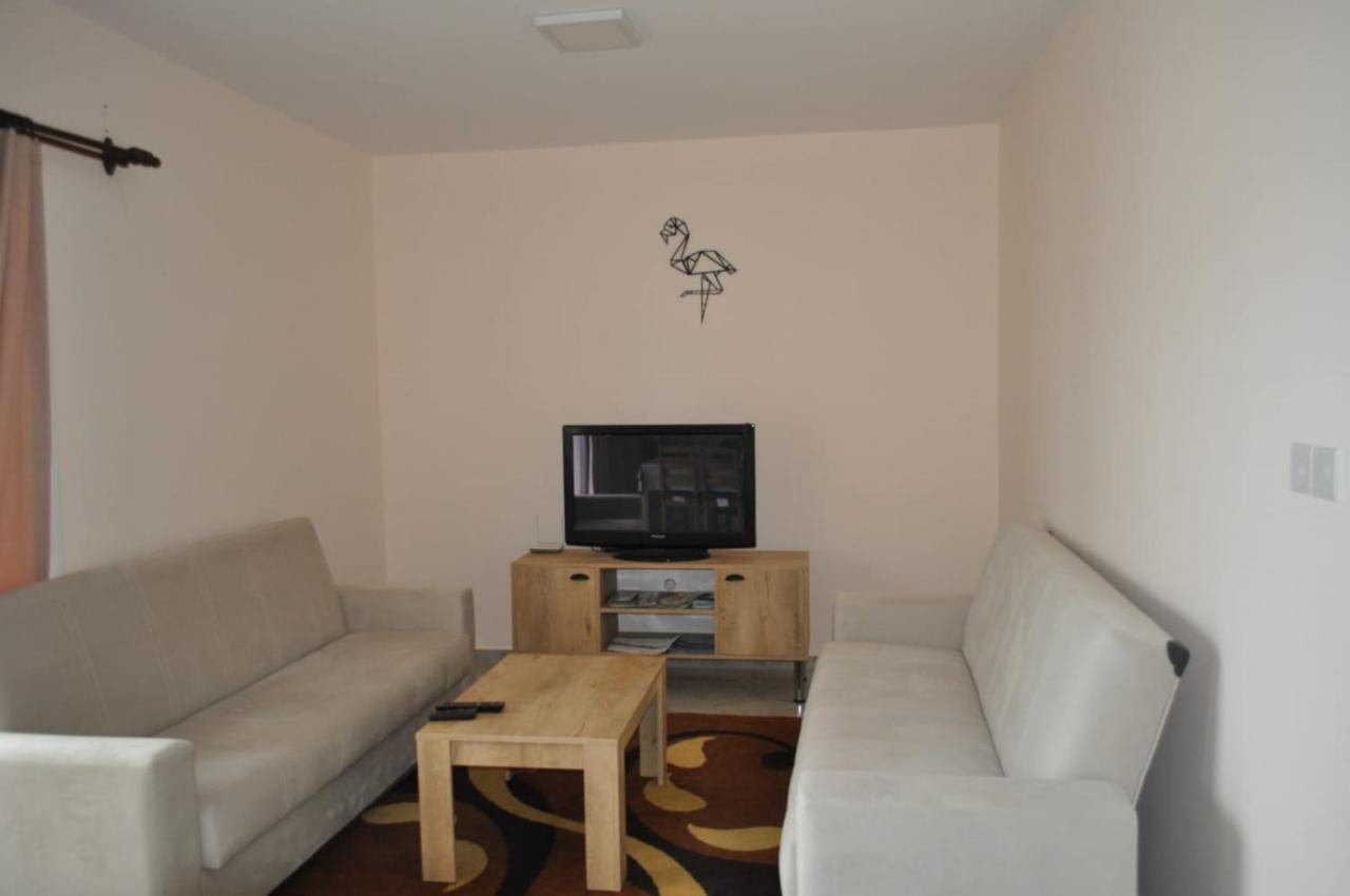 Alp Apartment ฟามากุสต้า ภายนอก รูปภาพ